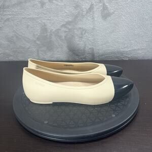 Crocs Womens Size 6 Brooklyn Pointed Black Toe Ivory Cream Slip On Shoes Flat
